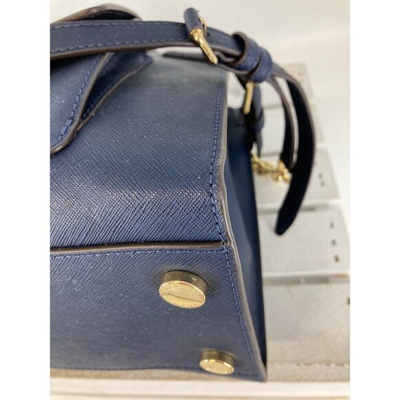 MICHAEL KORS, LARGE NAVY SAFFIANO LEATHER CROSSBODY BAG - Picture 7 of 16